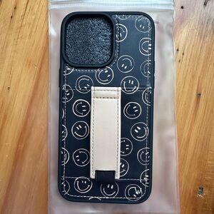 Smile Squad Walli Case Iphone 14 Pro Max